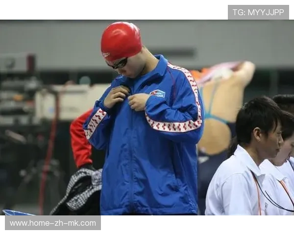 游泳队的换道策略打乱对手节奏夺冠